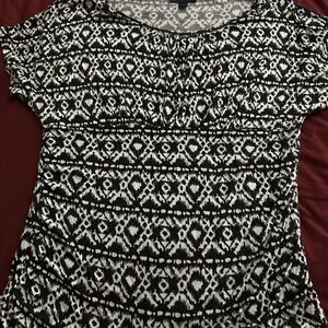Black and White AB Studio Patterned Women's Top